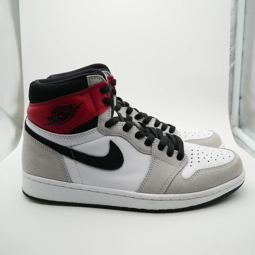 Nike‎ Air Jordan 1 Retro High OG Light Smoke Grey 555088-126 Mens 8.5 White Red
